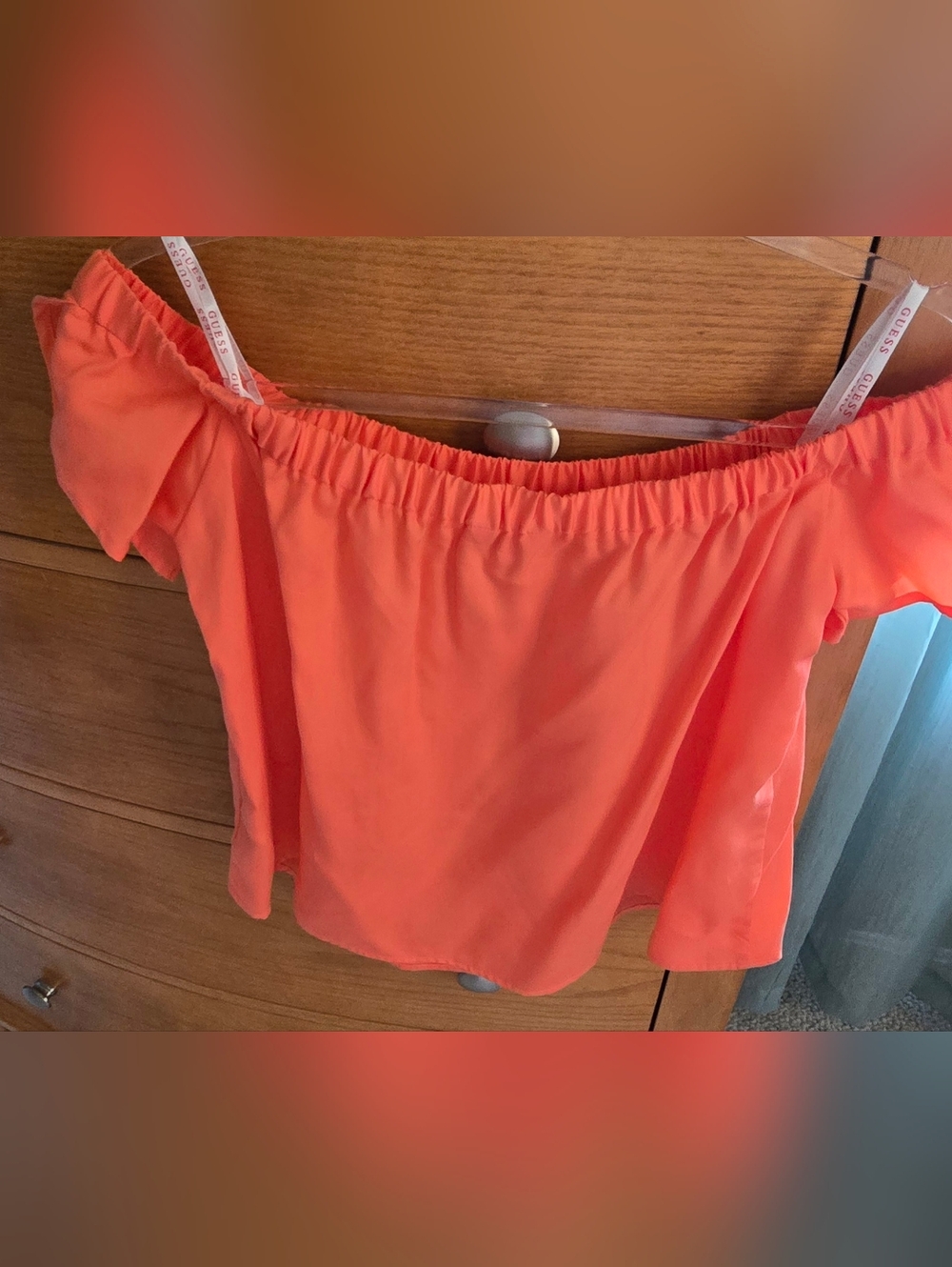 Guess women’s L off-shoulder, tulip cap sleeve tangerine orange cotton top
